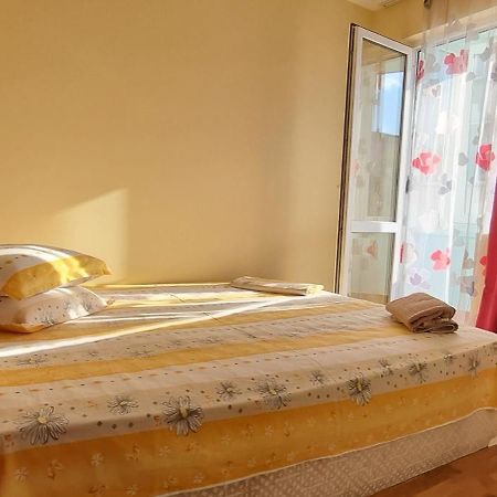 Chaika Sea Apartment Varna Extérieur photo